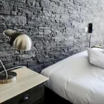 Hotel Logis Le Saint Hubert Haybes