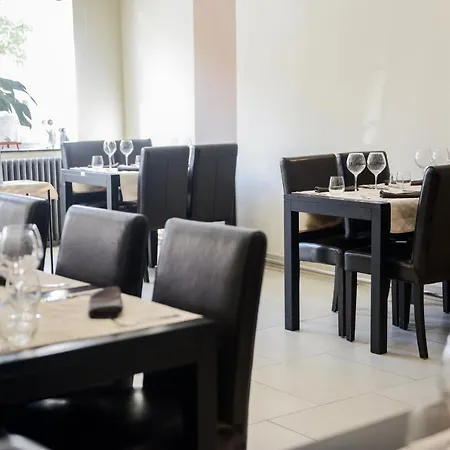 Logis Le Saint Hubert 하이베