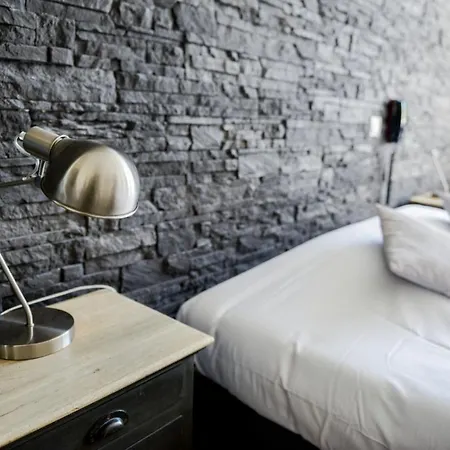 호텔 Logis Le Saint Hubert 하이베