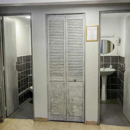 Logis Le Saint Hubert Ξενοδοχείο Haybes