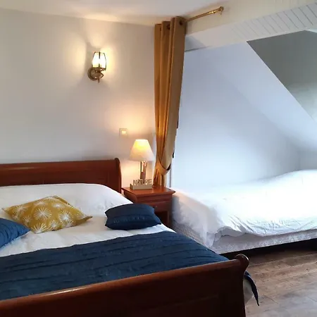 فندق Logis Le Saint Hubert