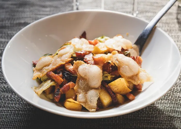 Hotel Logis Le Saint Hubert Haybes