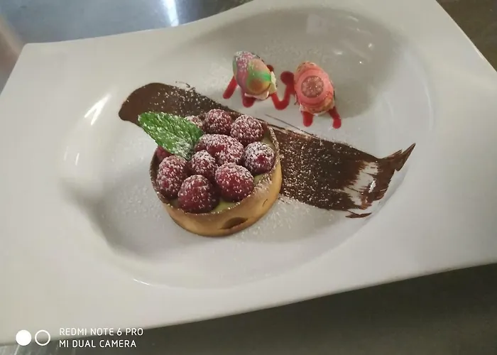 Hotel Logis Le Saint Hubert Haybes